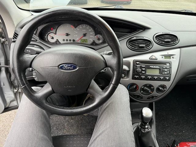 Ford focus,2004 - afbeelding 23 van  24