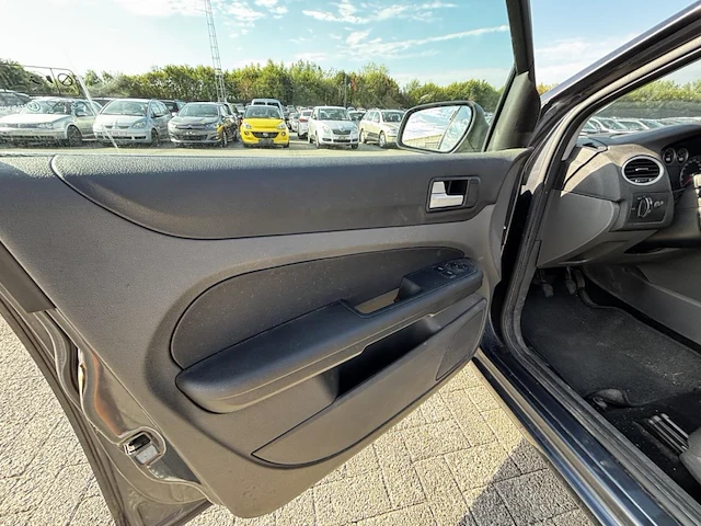Ford focus,2007 - afbeelding 40 van  42