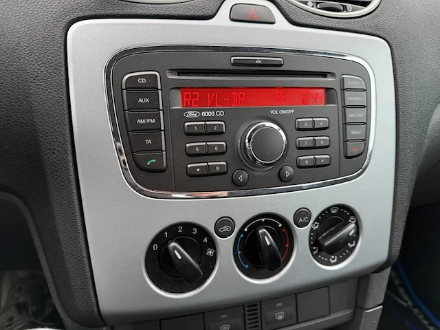 Ford focus,2008 - afbeelding 2 van  26