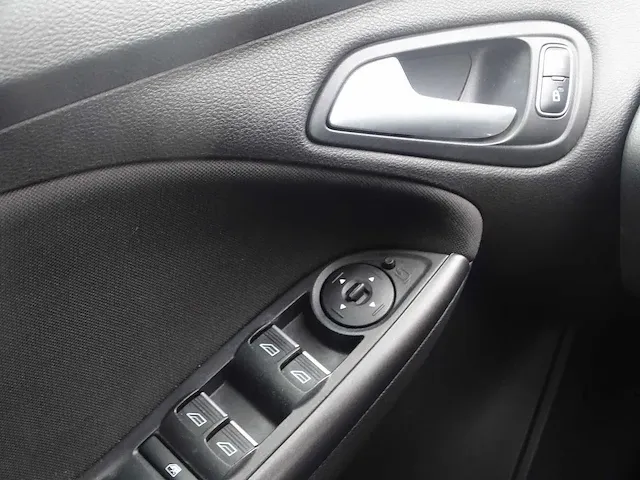 Ford focus - afbeelding 14 van  33