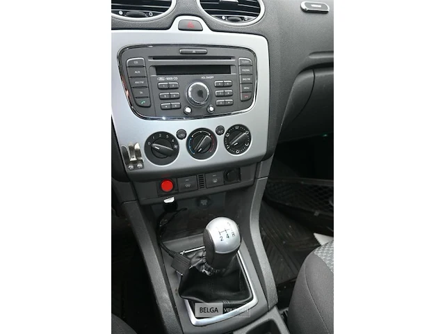 Ford focus - afbeelding 10 van  18