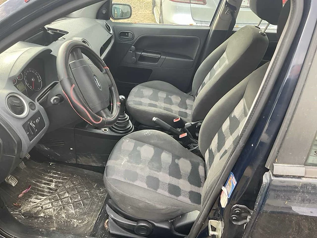 Ford fusion personenauto - afbeelding 11 van  13