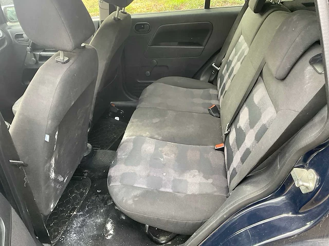 Ford fusion personenauto - afbeelding 8 van  13