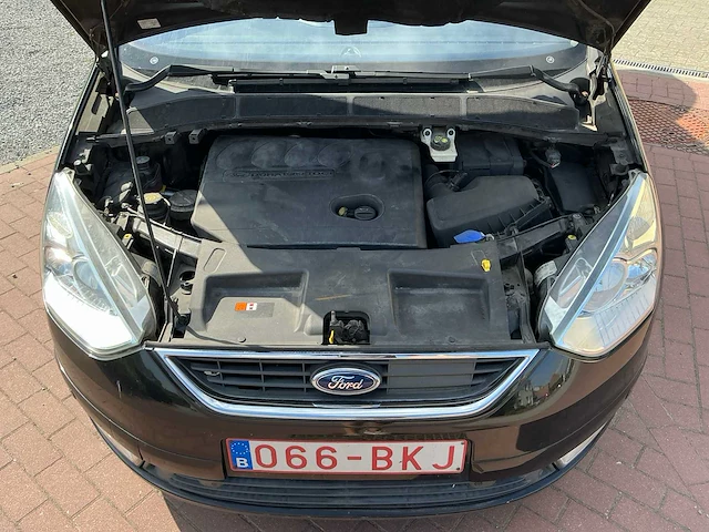 Ford galaxy 7 plaats 2.0 tdci aangepast voor mindervalide - afbeelding 33 van  68