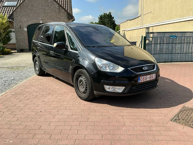 Ford galaxy 7 plaats 2.0 tdci aangepast voor mindervalide - afbeelding 66 van  68