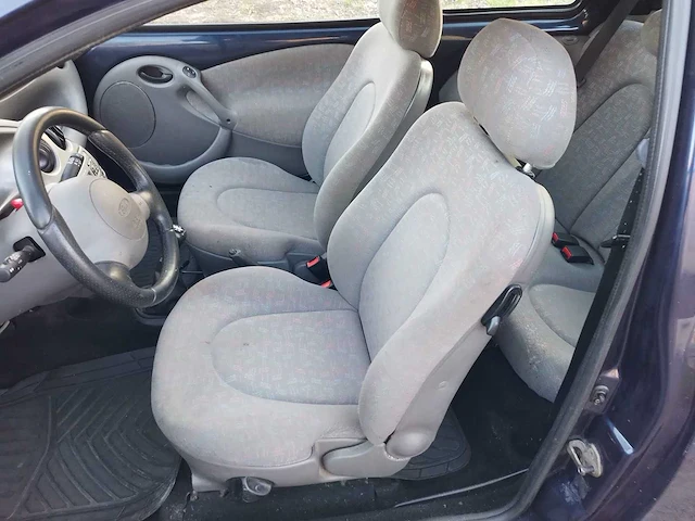 Ford ka - 2000 - afbeelding 3 van  18