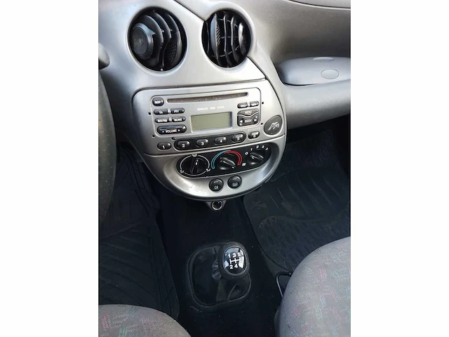 Ford ka - 2000 - afbeelding 9 van  18