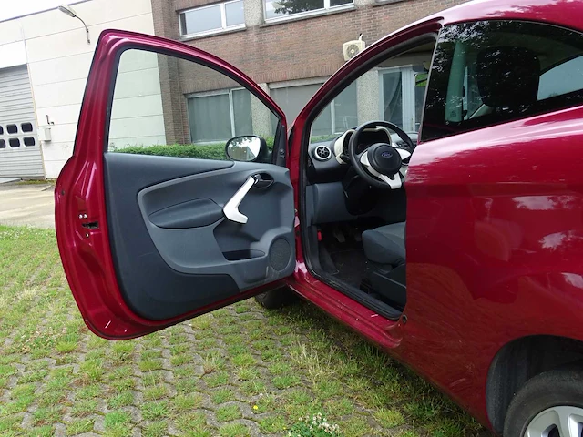 Ford ka 1.3 tdci - afbeelding 21 van  48