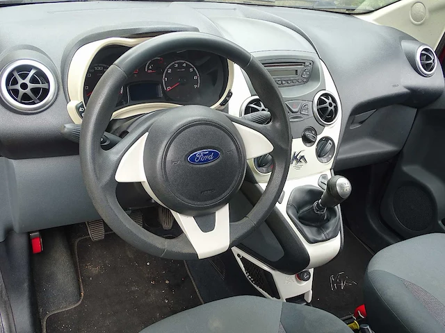 Ford ka 1.3 tdci - afbeelding 22 van  48