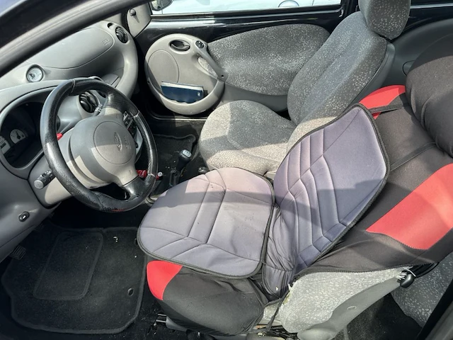 Ford ka, 2000 - afbeelding 14 van  18