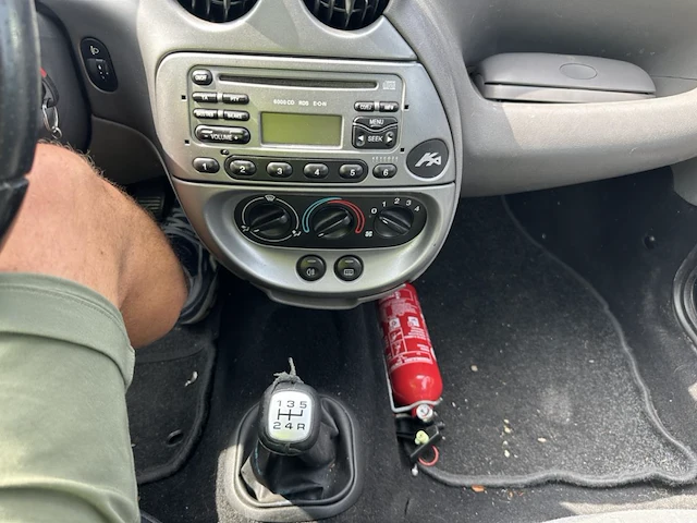 Ford ka, 2000 - afbeelding 18 van  18