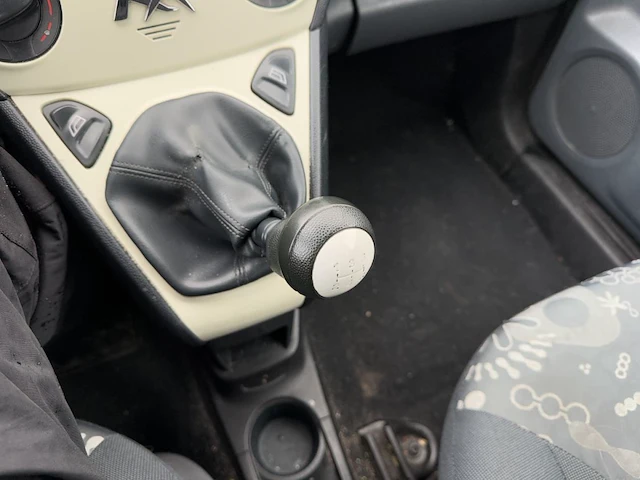Ford ka, 2011 - afbeelding 3 van  26