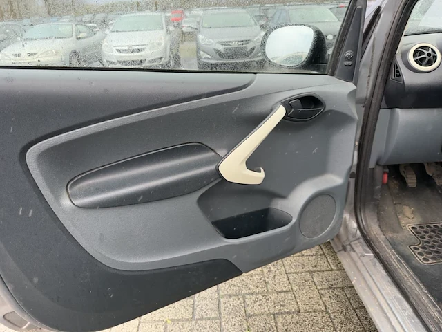 Ford ka, 2011 - afbeelding 23 van  26