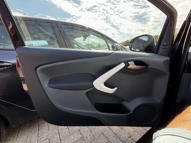 Ford ka,2011 - afbeelding 25 van  28