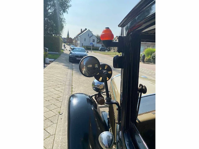 Ford model a tudor - afbeelding 12 van  19