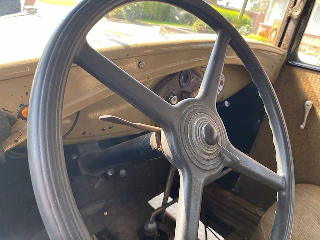Ford model a tudor - afbeelding 14 van  19