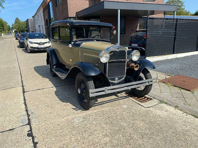 Ford model a tudor - afbeelding 9 van  19