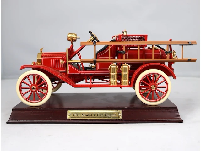 Ford model t1916 (14) - afbeelding 1 van  3