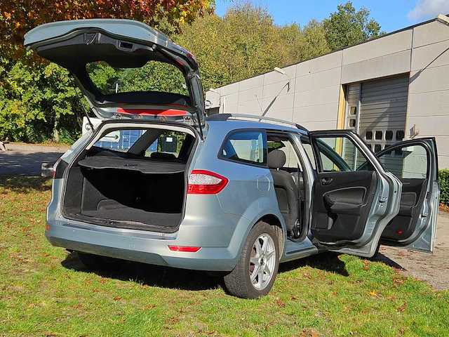 Ford mondeo clipper 1.8 tdci - afbeelding 20 van  51