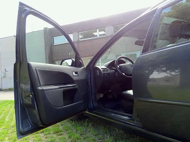 Ford mondeo clipper 2.0 tdci automatic 'ghia' - afbeelding 27 van  51