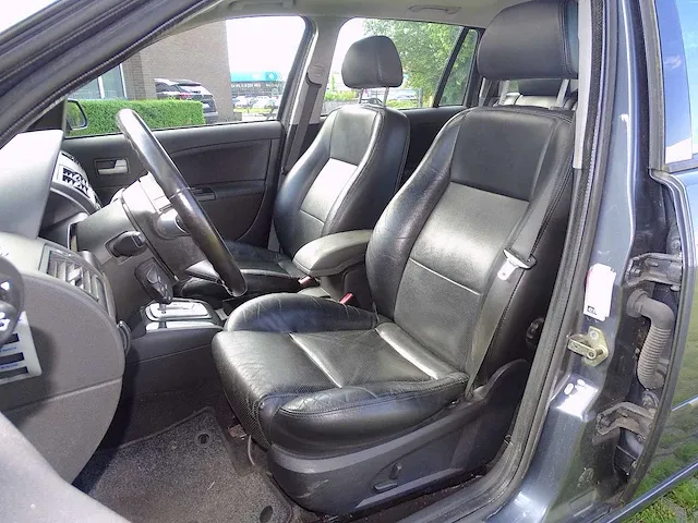 Ford mondeo clipper 2.0 tdci automatic 'ghia' - afbeelding 29 van  51