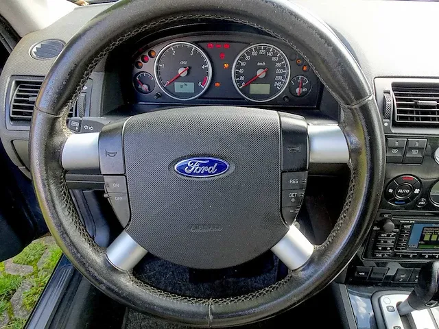 Ford mondeo clipper 2.0 tdci automatic 'ghia' - afbeelding 37 van  51