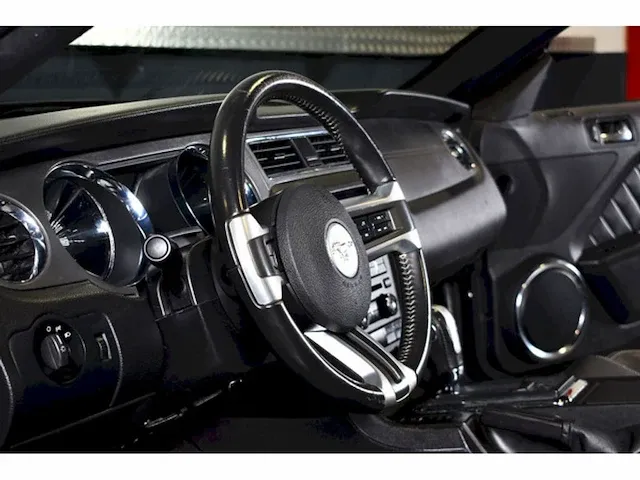 Ford mustang cabrio , 2013 - afbeelding 26 van  41