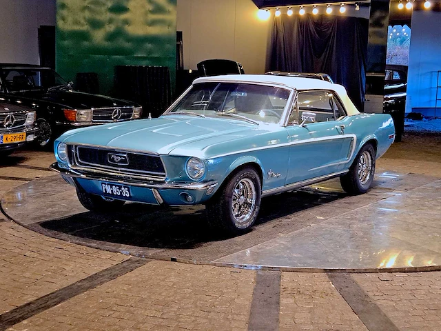 Ford mustang convertible 302 v8, pm-85-35 - afbeelding 1 van  61