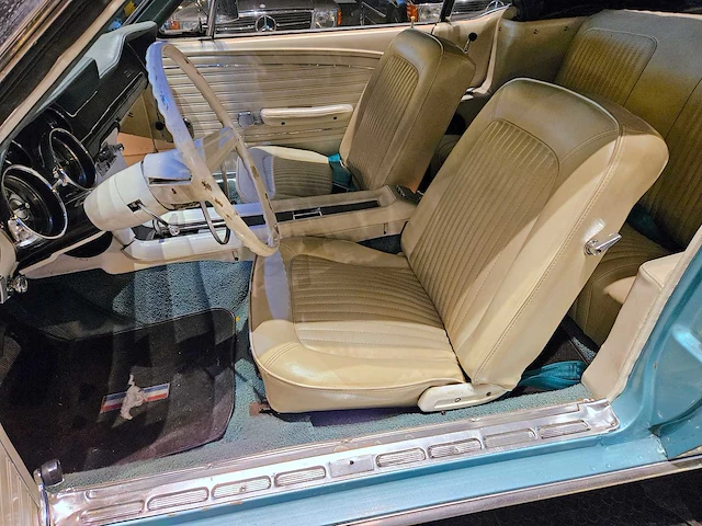 Ford mustang convertible 302 v8, pm-85-35 - afbeelding 37 van  61