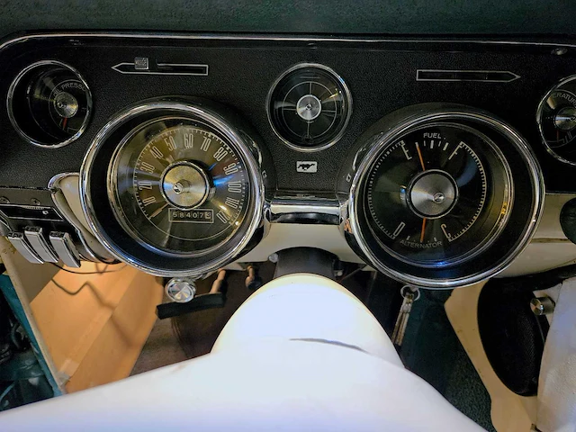 Ford mustang convertible 302 v8, pm-85-35 - afbeelding 46 van  61