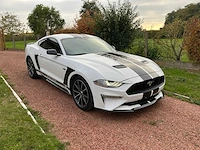 Ford mustang fastback personenauto - afbeelding 5 van  45