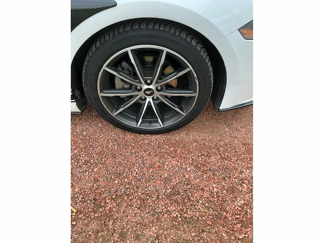 Ford mustang fastback personenauto - afbeelding 10 van  45