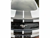 Ford mustang fastback personenauto - afbeelding 27 van  45