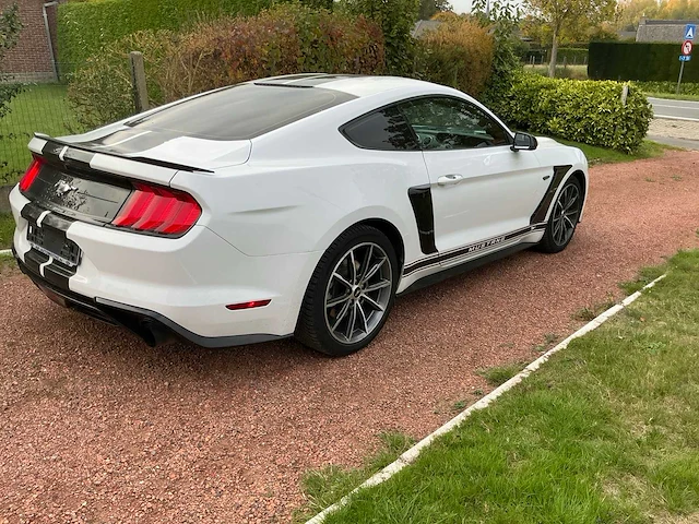 Ford mustang fastback personenauto - afbeelding 45 van  45