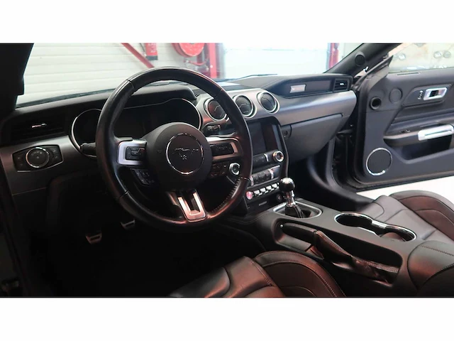 Ford mustang gt - afbeelding 45 van  73