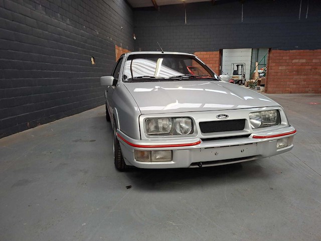 Ford sierra xr4i 1983 met gehomologeerde v6 cosworth motor! - afbeelding 5 van  10