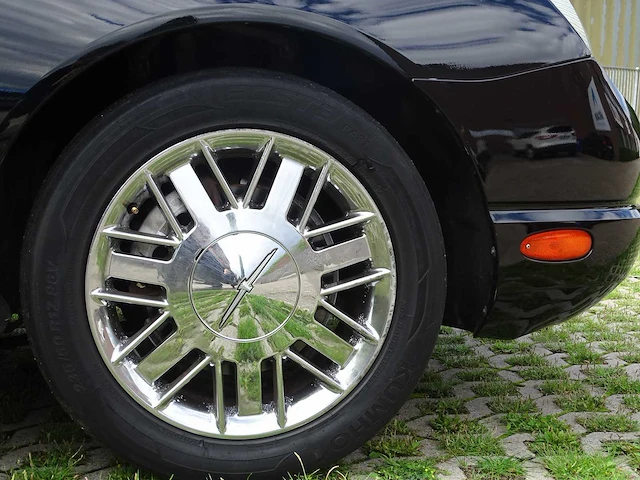 Ford thunderbird v8 (project-basis) - afbeelding 11 van  49