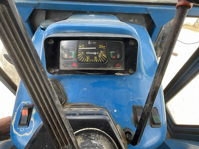 Ford tractor - 1986 - afbeelding 19 van  70