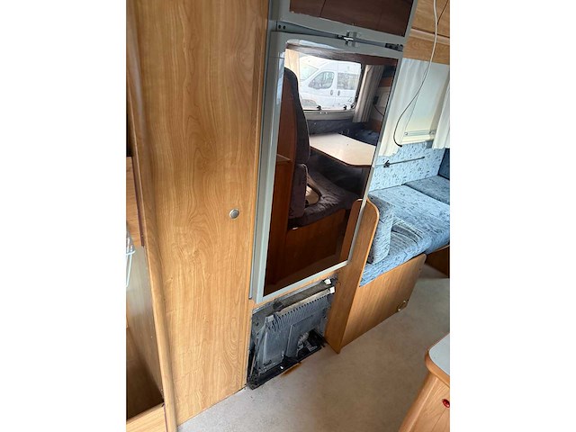 Ford transit - 2004 - rimor - arf39p3 - personenauto - afbeelding 21 van  44