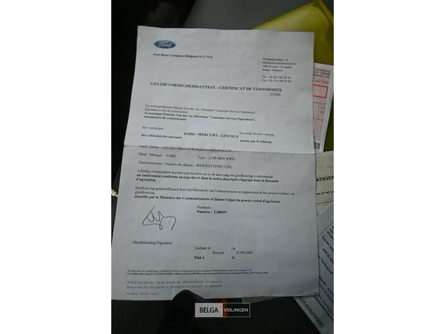 Ford transit - lichte vrachtauto - afbeelding 6 van  23