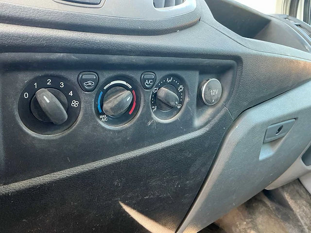 Ford transit bedrijfswagen - afbeelding 15 van  27