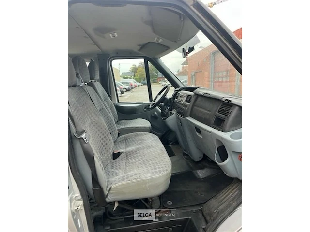 Ford transit dubbele cabine 6 plaatsen - afbeelding 3 van  12