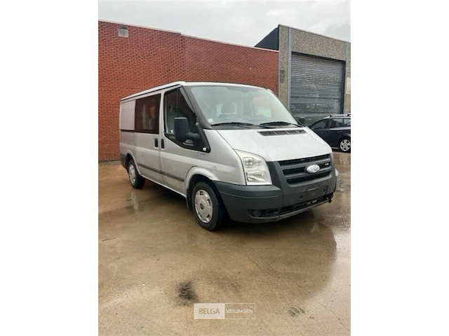 Ford transit dubbele cabine 6 plaatsen - afbeelding 8 van  12