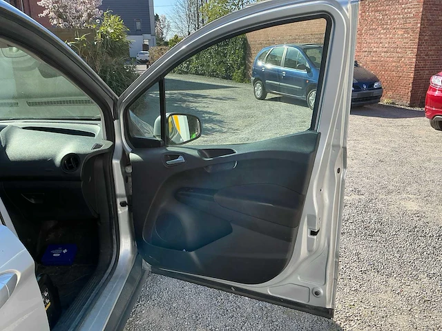 Ford transit koerier - afbeelding 13 van  48