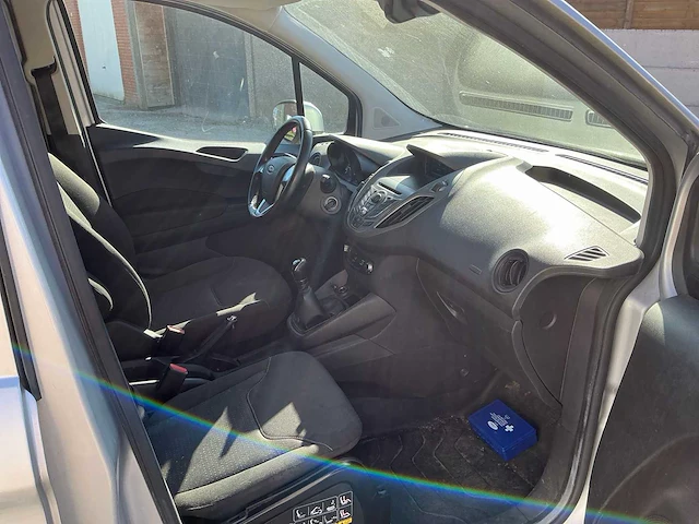 Ford transit koerier - afbeelding 15 van  48