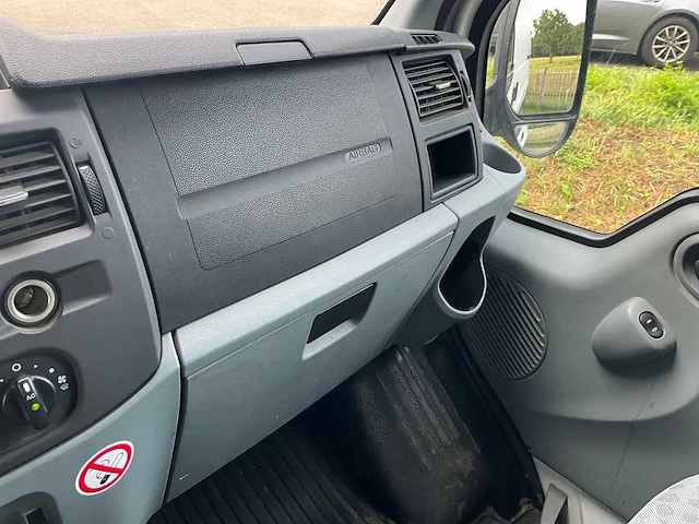 Ford transit lichte vracht - 3 pers. - afbeelding 31 van  62