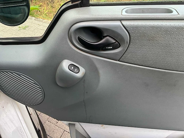 Ford transit lichte vracht - 3 pers. - afbeelding 35 van  62