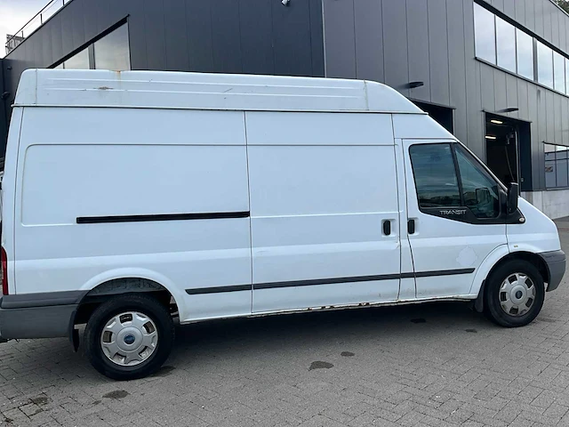Ford transit lichte vracht - 3 pers. - afbeelding 56 van  62