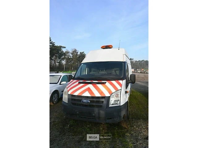 Ford transit lichte vrachtwagen - afbeelding 11 van  18