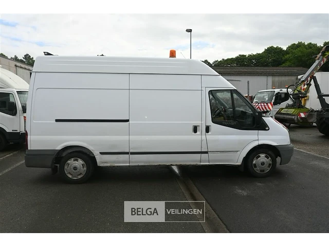 Ford transit lichte vrachtwagen - afbeelding 15 van  27